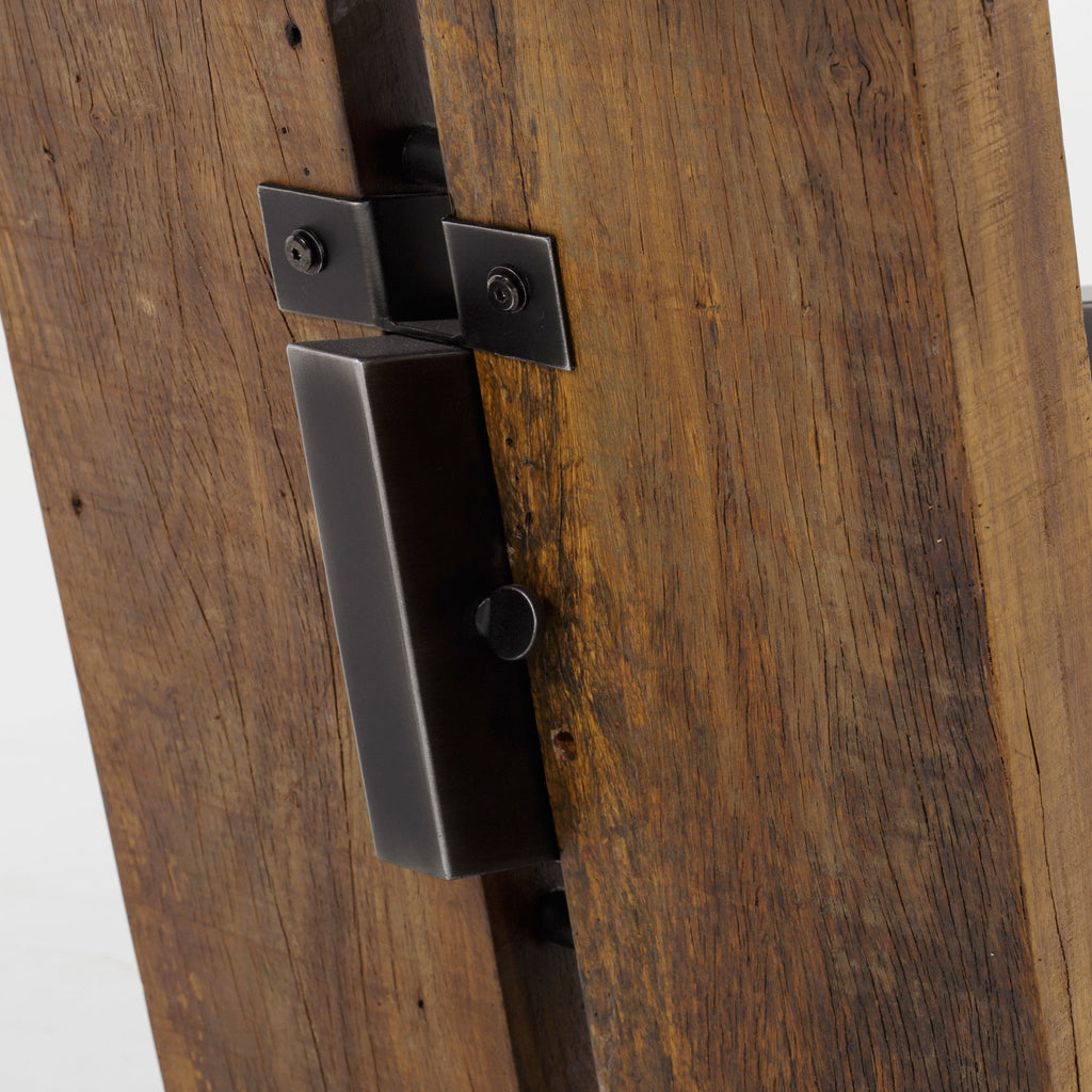 Medium - 72" W x 40" D x 30" H