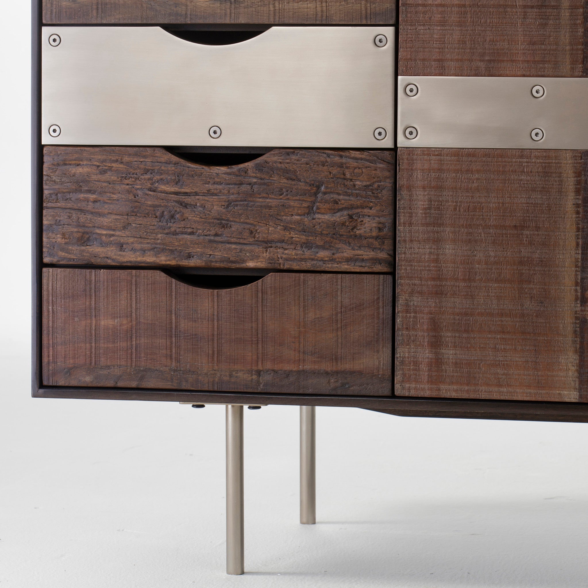 Gonzo Credenza – Dark Walnut