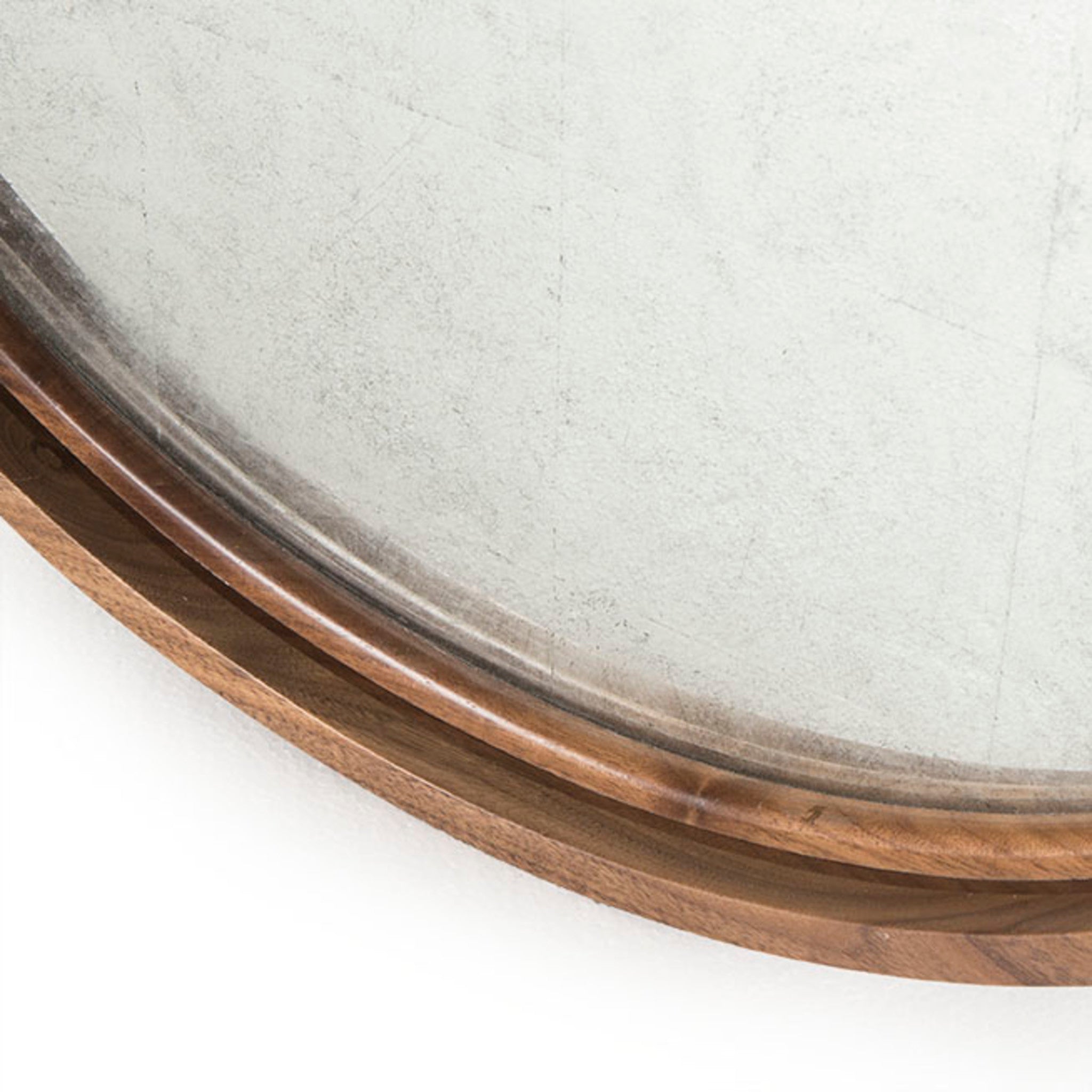 Gus Mirror