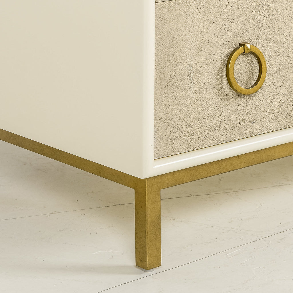 Amanda Nightstand - 3 Drawer