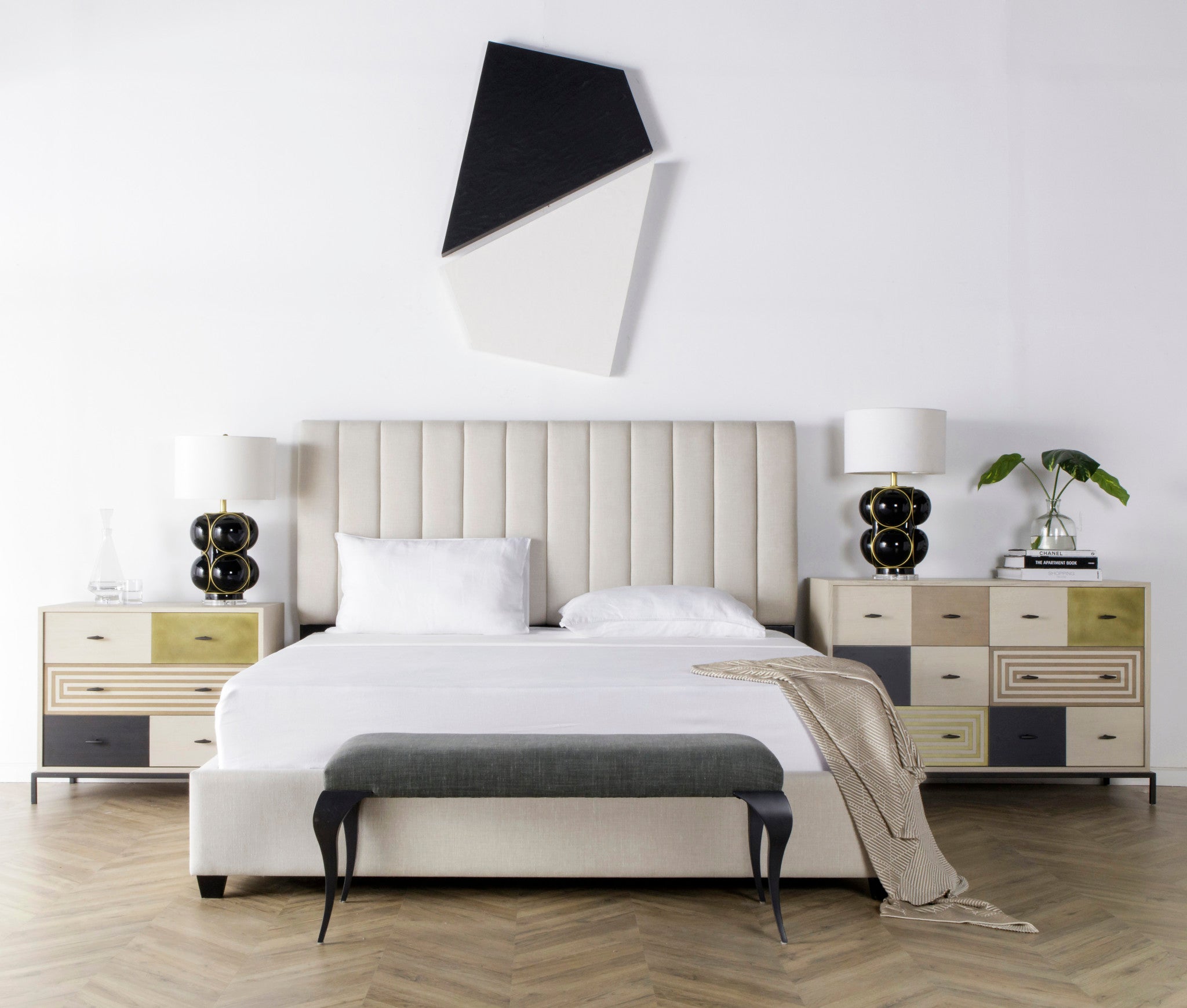 Black / Gold / 120v US