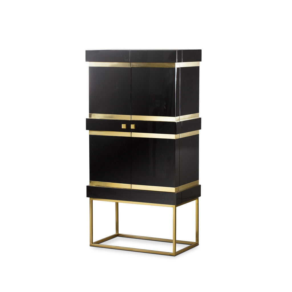 DeLuxe 2 Door Cabinet