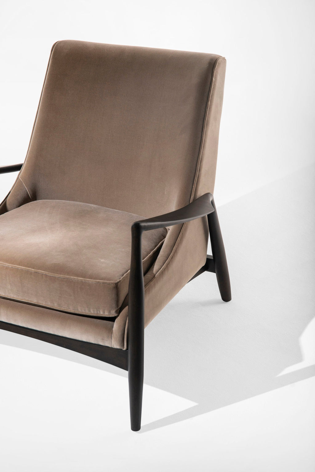 Pierce Chair