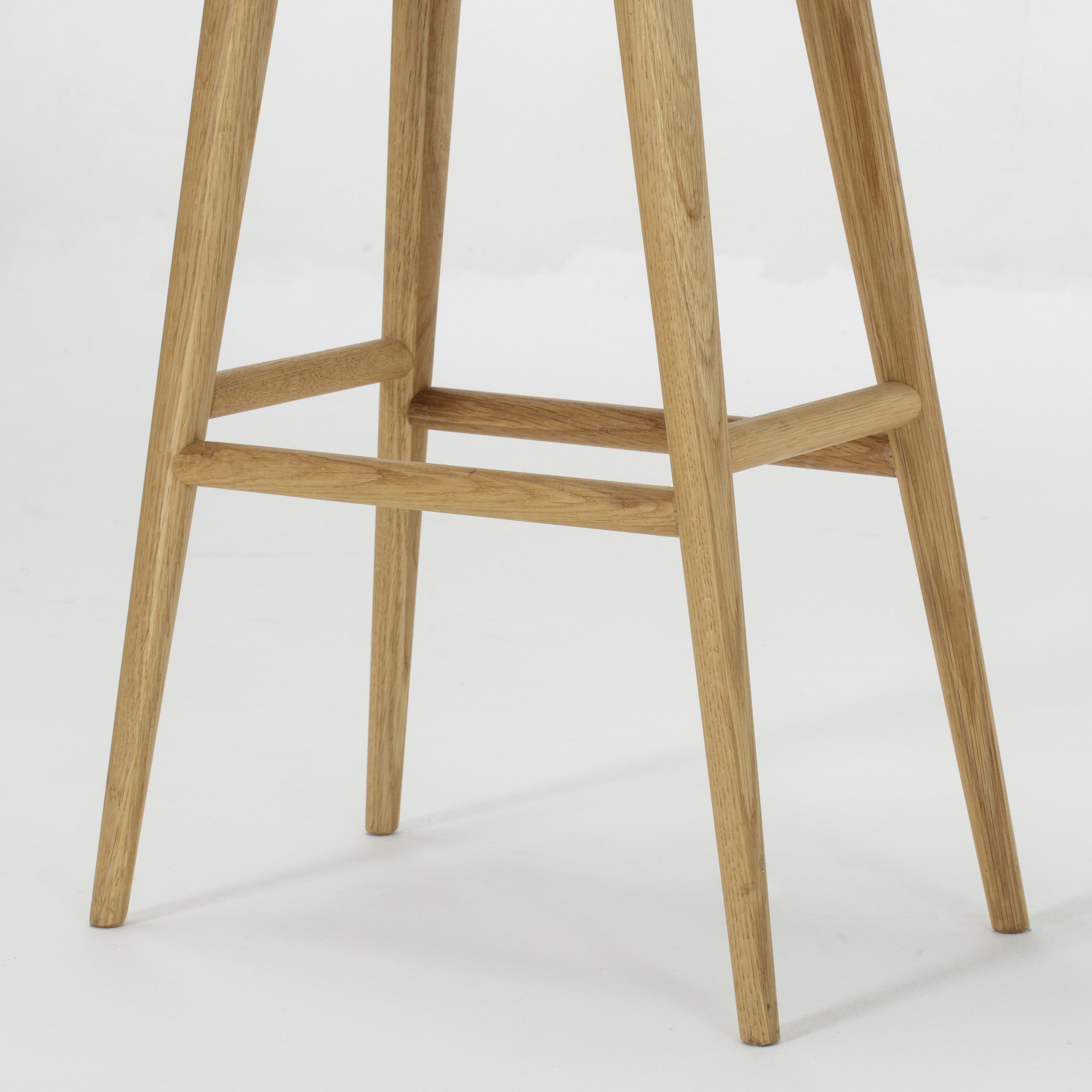Natural Oak with Antique Espresso Leather