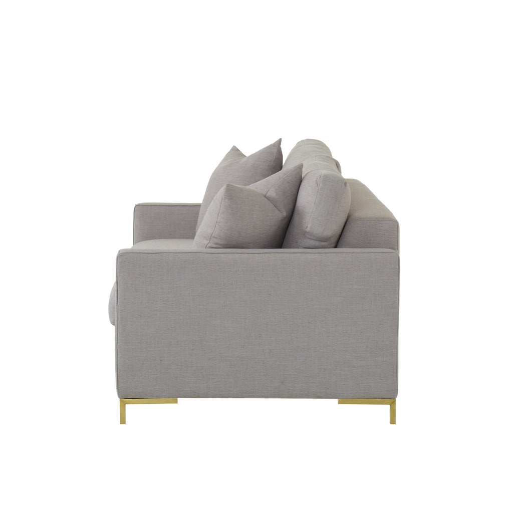 Ian Classic Loveseat