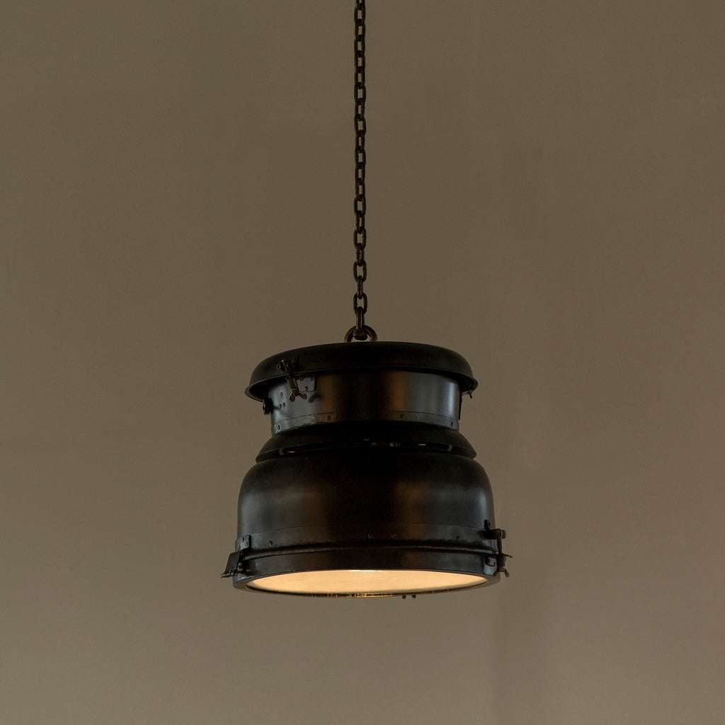 Barry W. Pendant