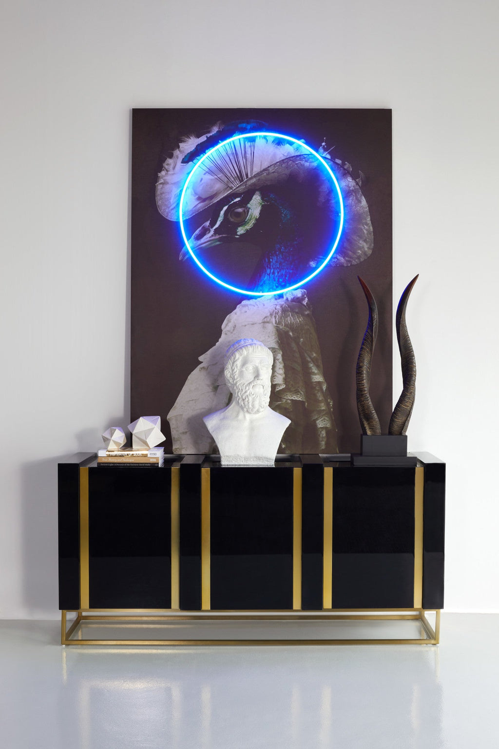 DeLuxe Sideboard - 3 Door