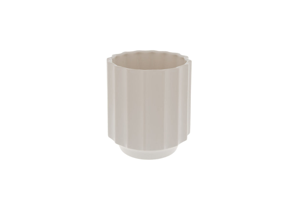 Ridged Pot