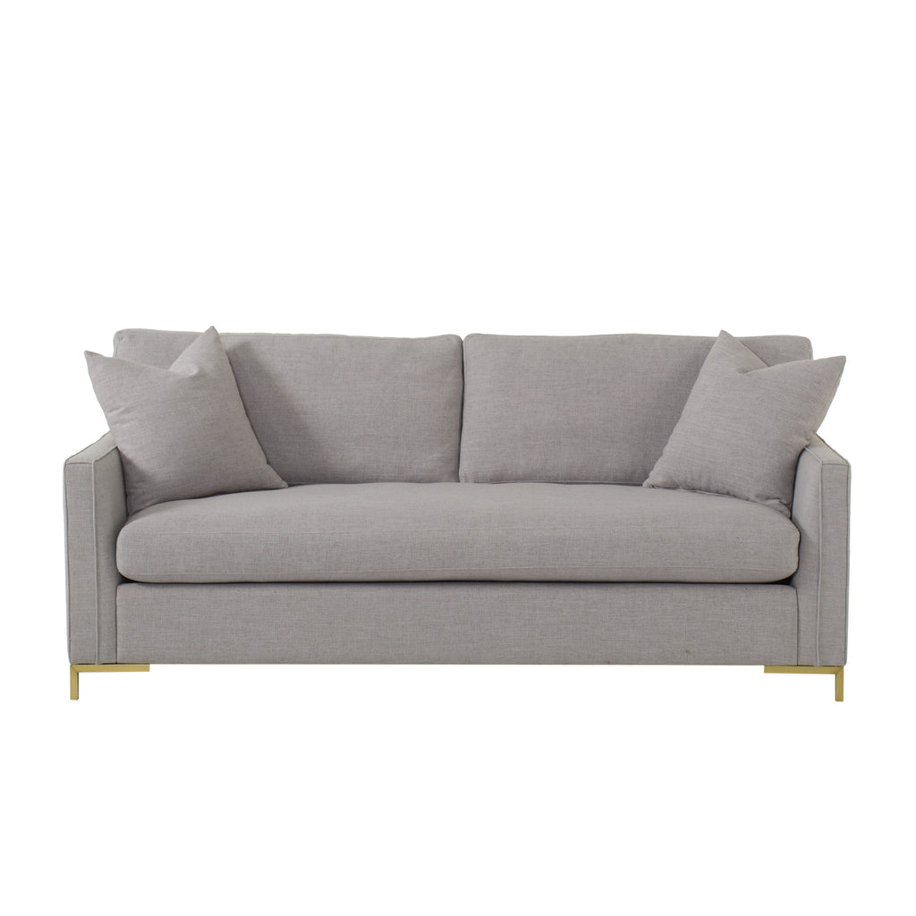 Ian Classic Loveseat